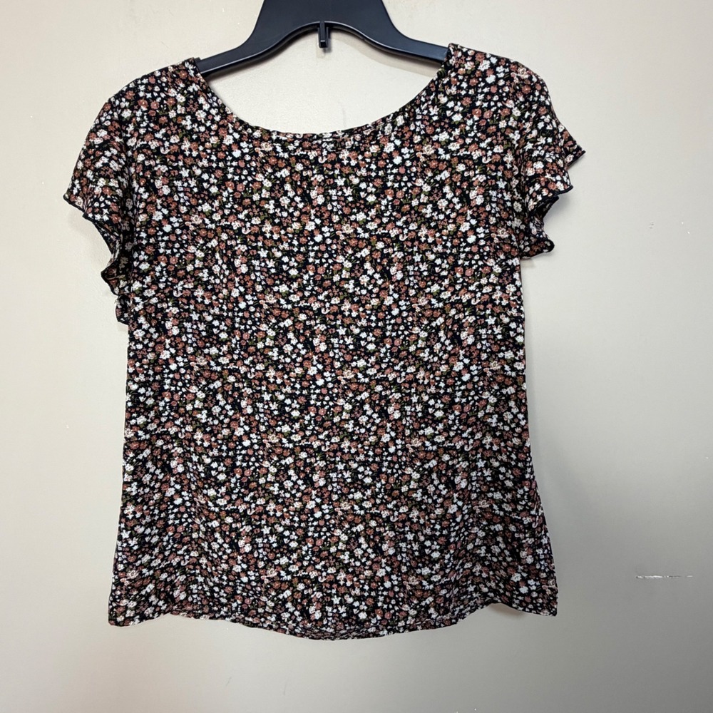 Women Blouse Medium Black Floral Flutter Sleeve Scoop Neck Top
